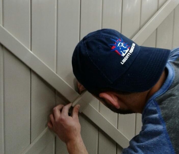 Shop Worker Assemble Fences